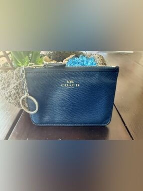 Coach EUC Navy Blue Pebbled
Leather Mini Skinny ID Case /
Keychain Wallet